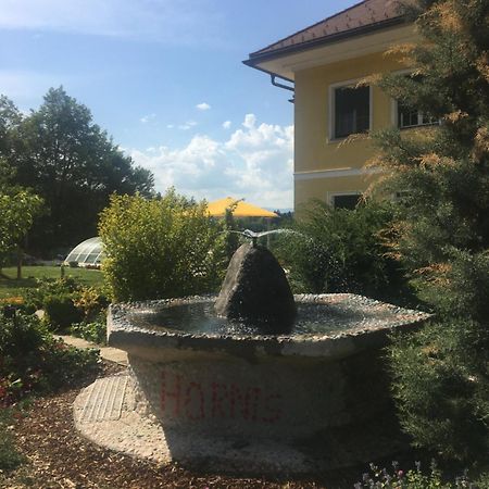 Ferienwohnung Am Bauernhof Strassonig Vulgo Hornis Moosburg Exteriör bild