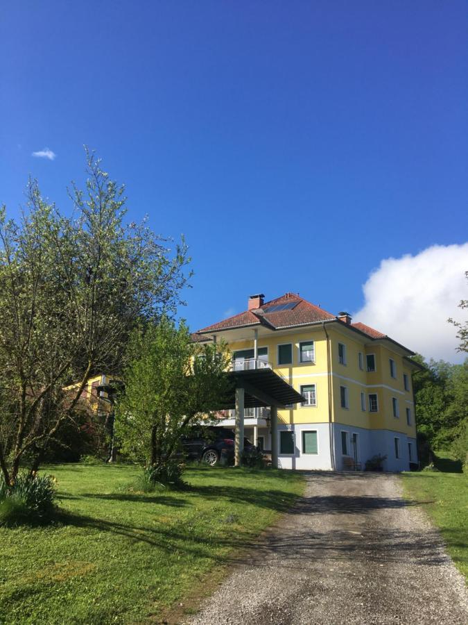 Ferienwohnung Am Bauernhof Strassonig Vulgo Hornis Moosburg Exteriör bild