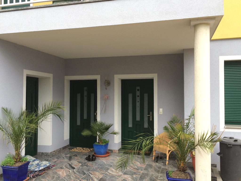 Ferienwohnung Am Bauernhof Strassonig Vulgo Hornis Moosburg Exteriör bild