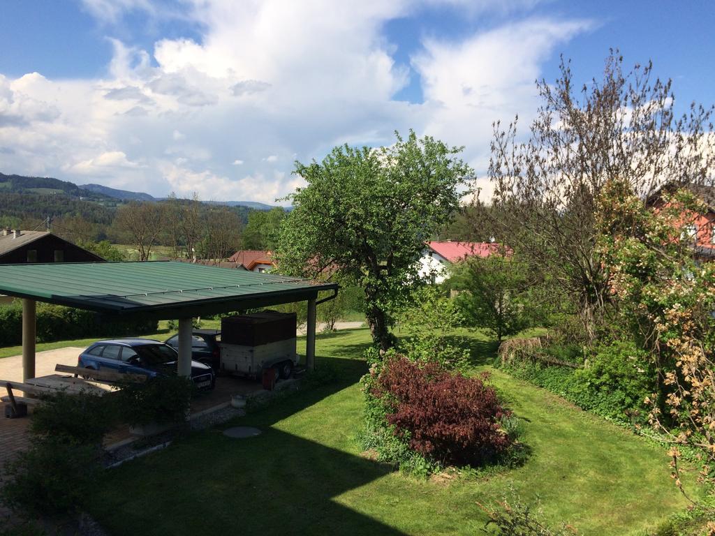 Ferienwohnung Am Bauernhof Strassonig Vulgo Hornis Moosburg Exteriör bild