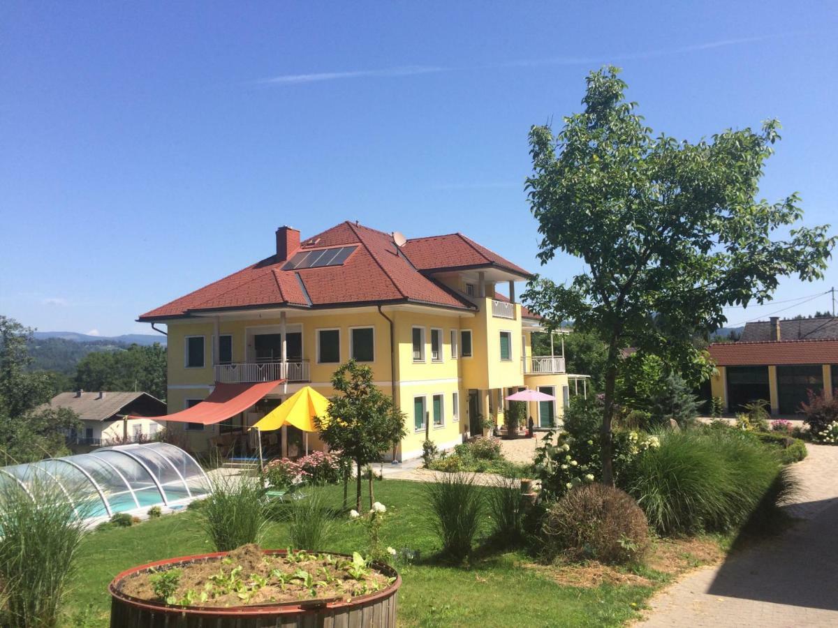 Ferienwohnung Am Bauernhof Strassonig Vulgo Hornis Moosburg Exteriör bild