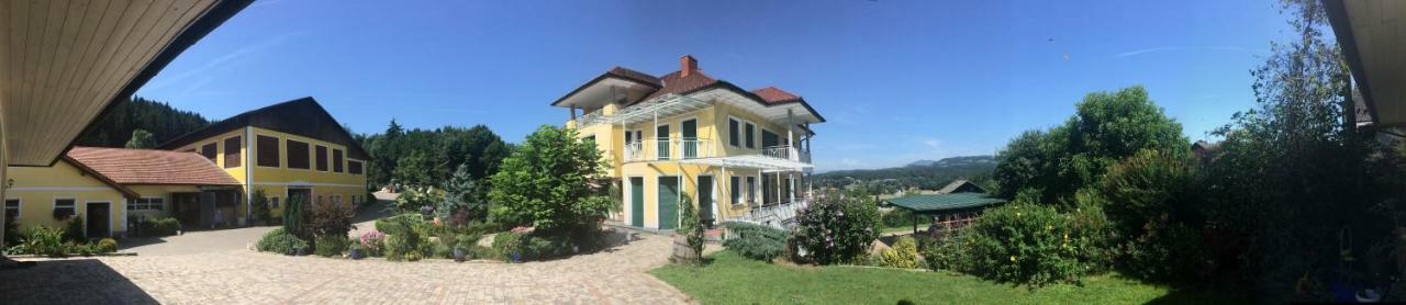 Ferienwohnung Am Bauernhof Strassonig Vulgo Hornis Moosburg Exteriör bild